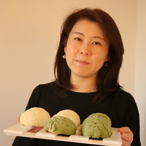 妻鹿由佳子