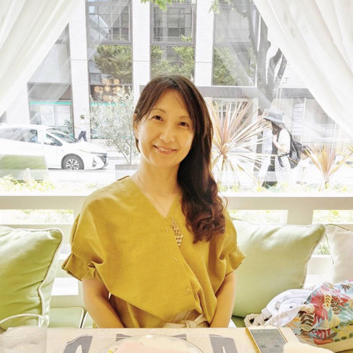 小林　理恵子