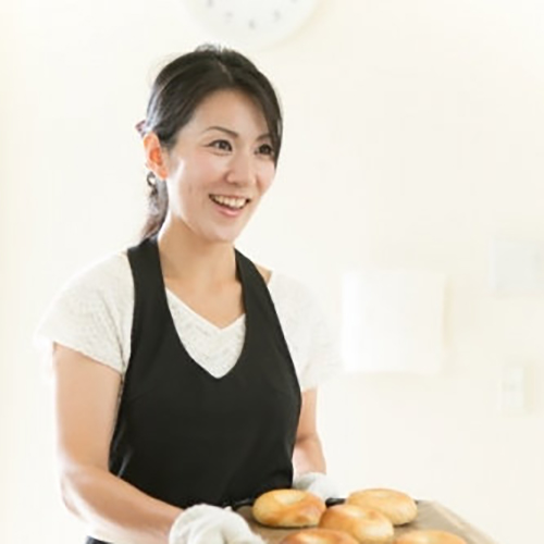 高石　恭子