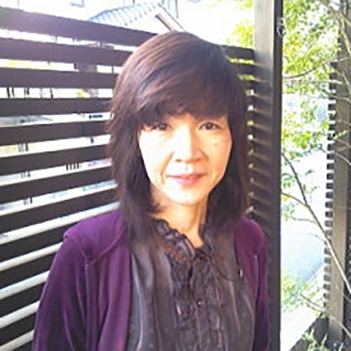 益成　亜由美