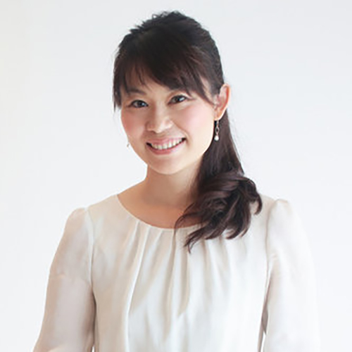 東樹　麻理子