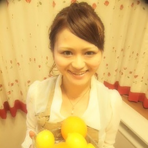 YU-NA