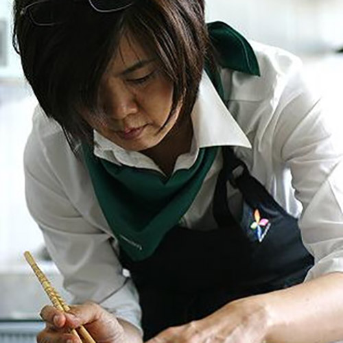 大城　しま子