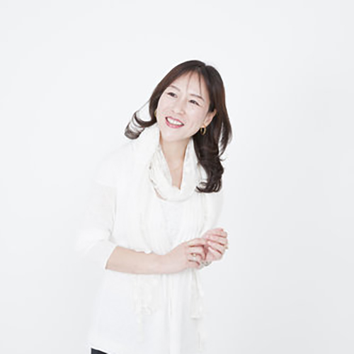 岸　利依子