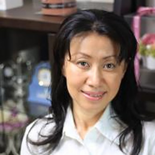 齋藤　桂子