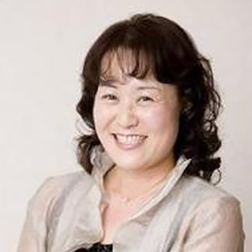 宮代　眞弓